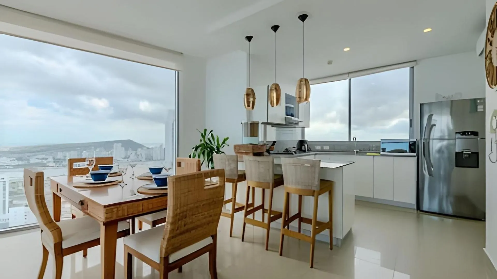 Beachfront Penthouse 40Th Sea View/Historic Center Cartagena Apartment