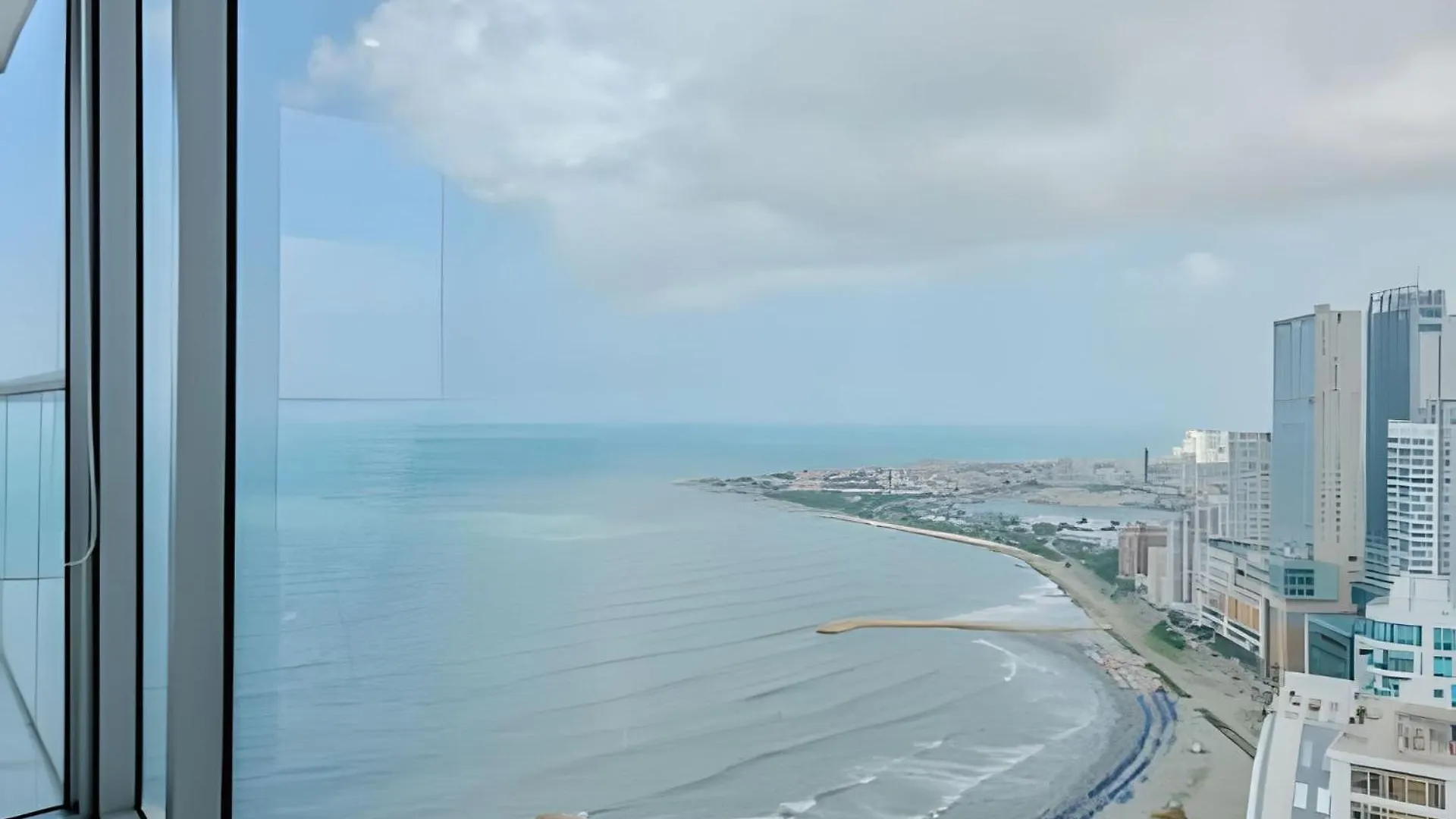 Beachfront Penthouse 40Th Sea View/Historic Center Cartagena