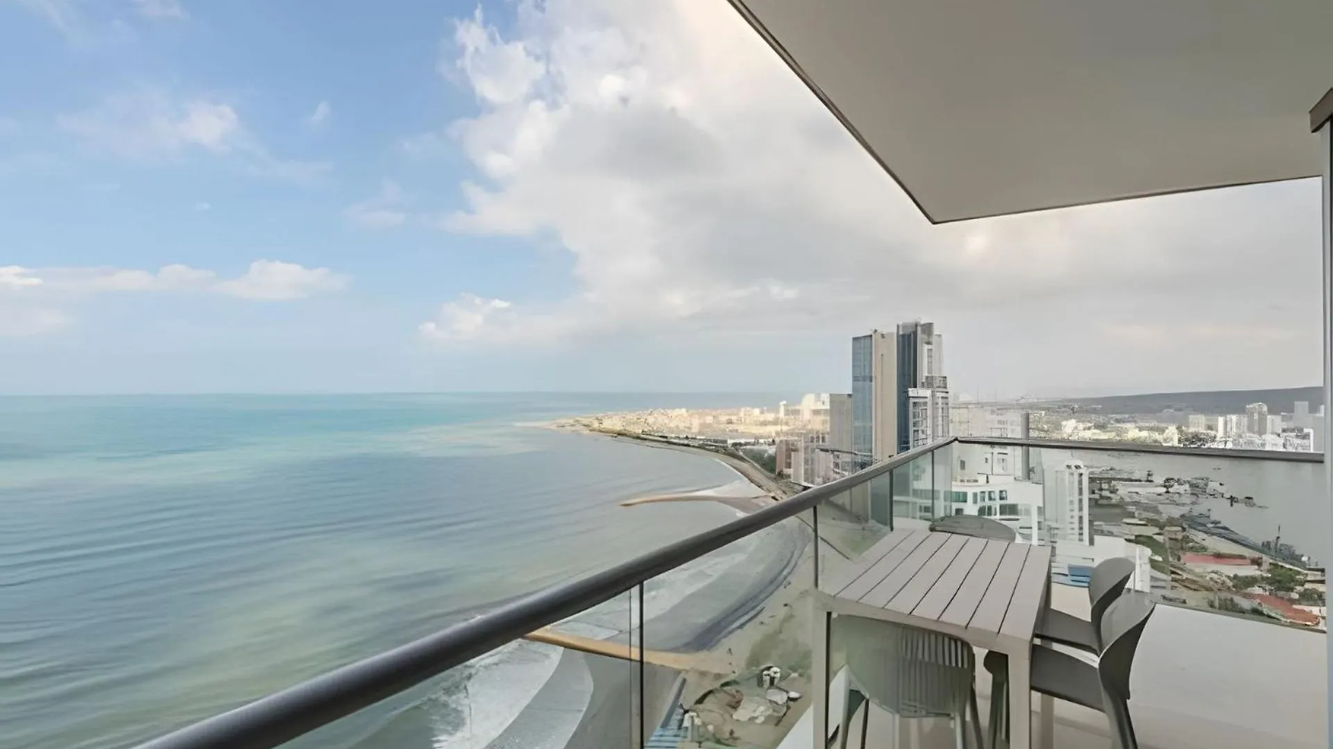 Beachfront Penthouse 40Th Sea View/Historic Center Cartagena